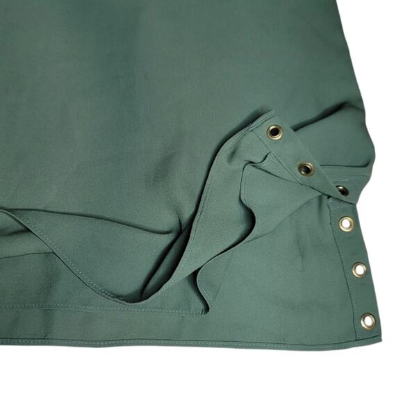 JM Collection Green V-Neckline Grommet-Trim Top XXL - Picture 9 of 12